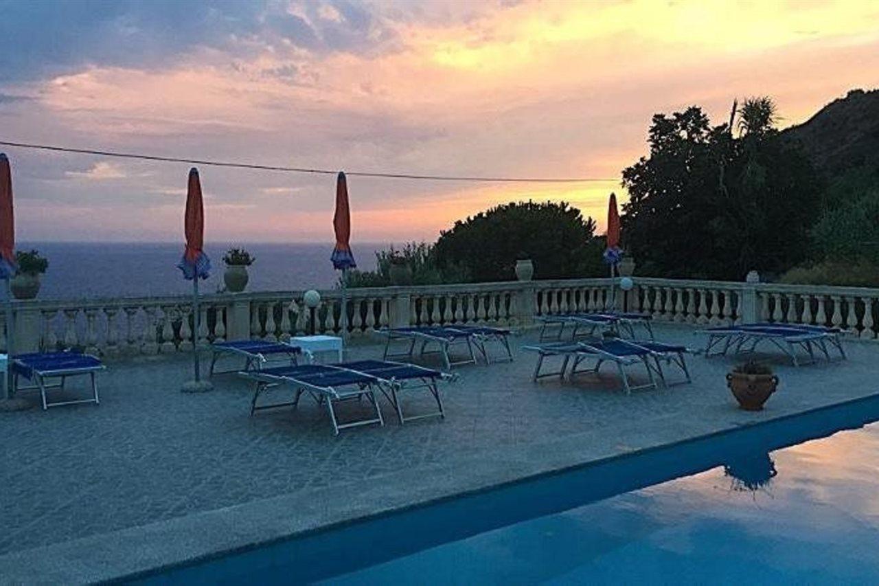 Hotel Villa Rita Форио Экстерьер фото