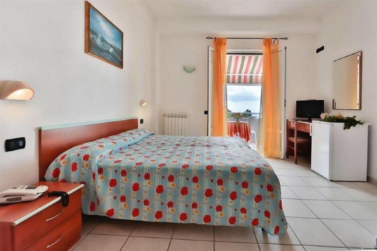 Hotel Villa Rita Форио Экстерьер фото